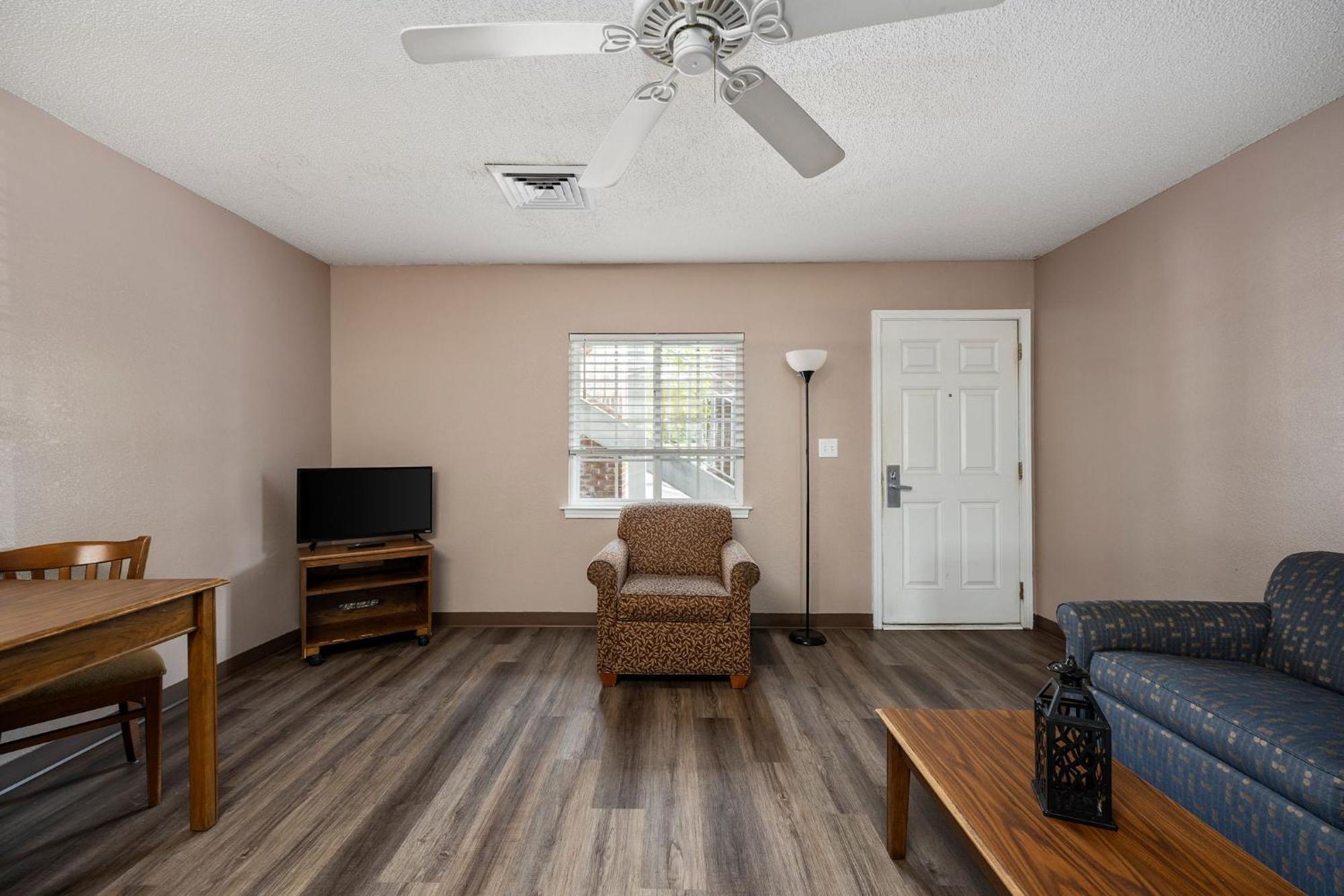 Affordable Suites Greenville Extérieur photo